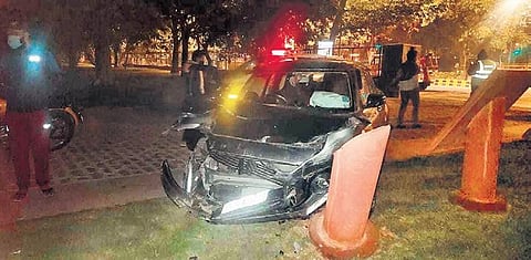 The vehicle also hit the notice board of the monument and damaged it. (Photo | Express)