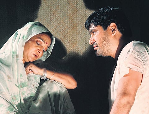 A still from 'Das Capital'.