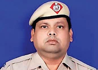 Good Samaritans: Delhi cops donate plasma, save 350 Covid patients’ lives