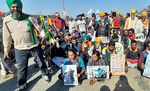Farmers enroute Delhi to protest against Centre's newly implemented farm laws. (Photo | Shekhar Yadav, EPS)