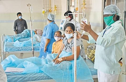 People suffering from the mystery illness were shifted to VijayawadaGovernment Hospital from Eluru on Thursday for better treatment.
