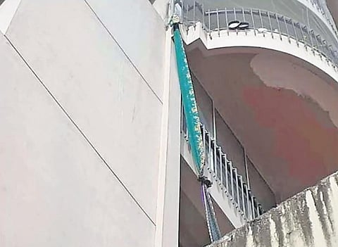 Kochi: Maid who fell from balcony of apartment complex dies