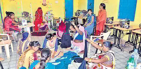 Founder Rashi Anand mingling with the kids. (Photo | Express)