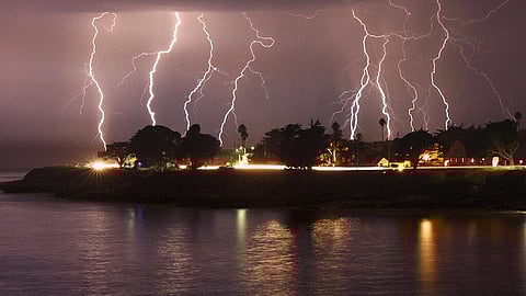 Lightning deaths rise as early warning apps fail to serve: Study