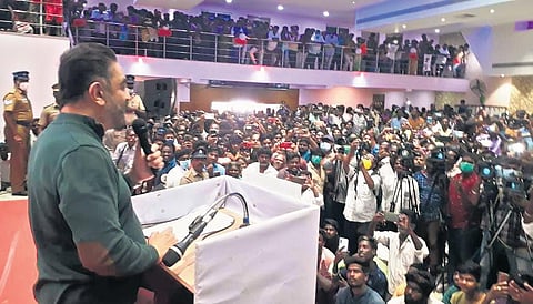 MNM founder Kamal Haasan addressing a meeting in Villupuram on Tuesday. (Photo| EPS)