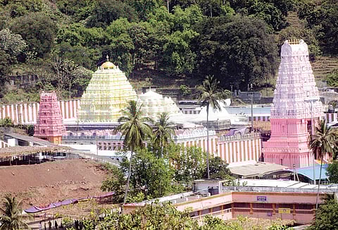 The endowments and revenue officials will conduct a joint survey from December 21 to identify all the temple lands.