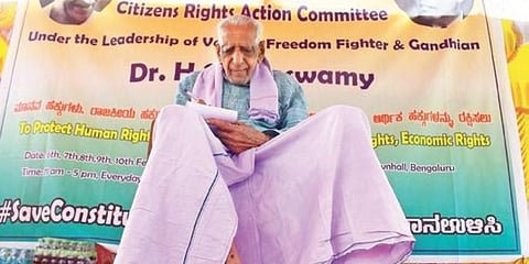 Freedom fighter HS Doreswamy attends a protest against Citizenship Act at Freedom Park on Sunday. (Photo | Pandarinath B, EPS)