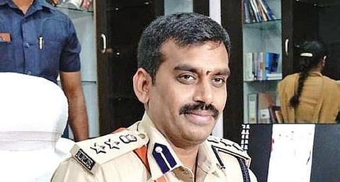 Tirupati Urban SP to give half of his salary to fund education of students