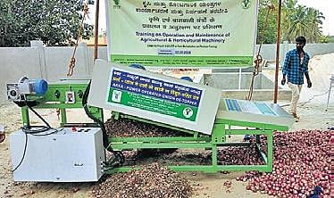 The power-operated onion de-topper | Express