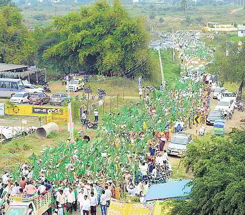Over 10,000 take part in a rally to protest against the three-capitals proposal, in Amaravati region on Monday | Express