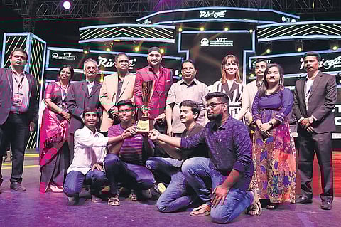 On the valedictory programme of the 4-day cultural and sports extravaganza, Riviera’20, Former Indian Cricketer Harbhajan Singh and Bollywood actress Yami Gautam distributed prizes to winners. VIT Chancellor G Viswanathan is also seen. (Photo | S Dinesh)