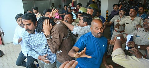 Three Kashmiri students arrested for sedition were attacked by right wing activists in Hubballi court premises on Monday. (Photo |  D Hemanth /EPS)