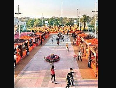 The 25 participating exhibitors will showcase wood carvings, metalware, leather products, Kutch crafts, Madhubani crafts.