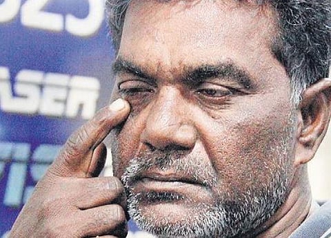 Fisherman Sesu Alangaram pointing to his eye, where he suffered an injury after the Sri Lankan Navy allegedly opened near Katchatheevu on Wednesday night | KK SUNDAR