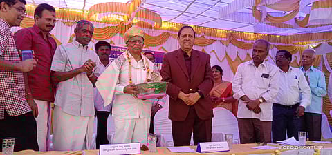 Former Lokayukta Justice N Santhosh Hegde at a felicitation function for former NASA scientist Gopal Iyengar at Kadaba near Gubbi on Tuesday. (Photo | EPS)