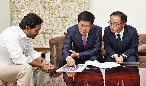 Kia Motors MD Cuuk Hoon Shim and chief administrative officer Thomas Kimm meets CM Jagan Mohan Reddy. (File Photo | EPS)