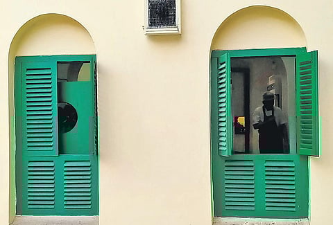 The Denmark Tavern has five large rooms with high ceilings and pastel walls sporting comfortable beds and modern bathrooms.