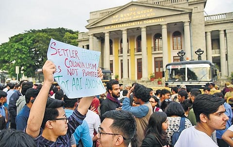No more protests at Town Hall