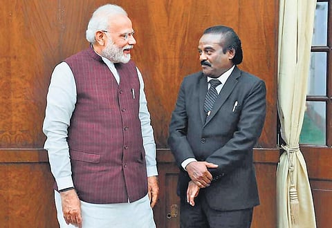 MP Vasanthakumar with Prime Minister Modi in New Delhi on Friday