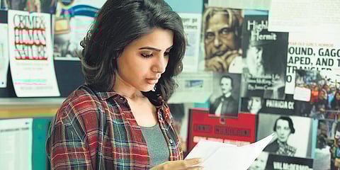 A still from the film U-Turn.