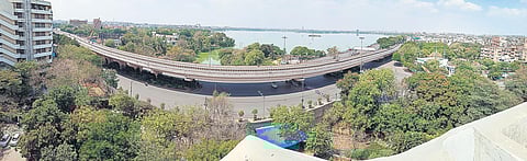 The Telugu Talli flyover in Hyderabad, which is otherwise crowded, wears a deserted look.