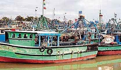 Customs cracks down on fishing boats with Chinese tracking devices