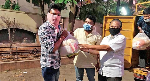 Several people are getting help and essentials as various NGOs and the volunteers in the city have taken the initiative to help those who can’t go out during the Covid-19 lockdown.