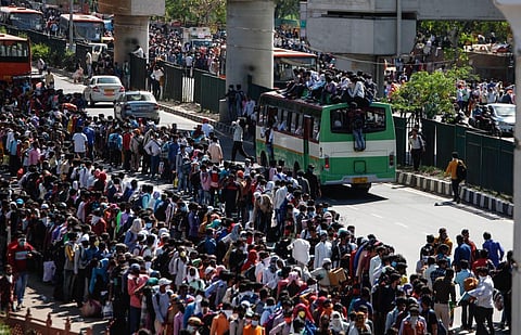 An exodus of migrant labourers has been taking place in the national capital of Delhi ever since PM Narendra Modi announced a 21-day nationwide lockdown to tackle coronavirus pandemic. (Photo | Anil Shakya, EPS)