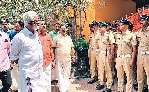 BJP leader Kummanam Rajasekharan visting Theerthapada Mandapam at East Fort on Monday. The place is under heavy police protection