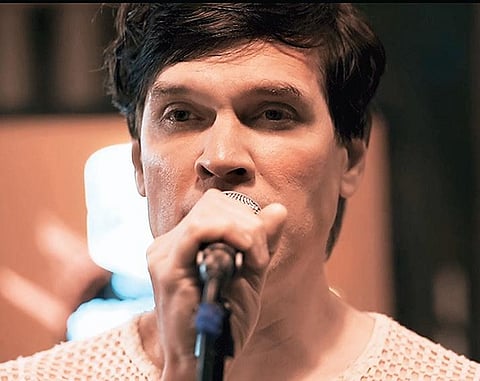 Luke Kenny performing live