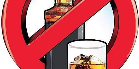 No decision yet on re-opening liquor outlets, bars: Kerala Excise Minister