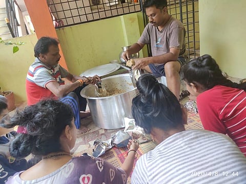 Ravi and his family prepares food for the hungry. (Photo| EPS)