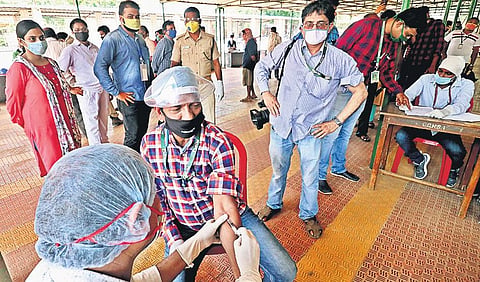Social distancing norms at the camp went for a toss on Monday as mediapersons and Unit-I vendors queued up for antibody test at Unit-I Government Girls’ High School.