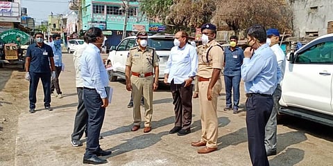 Telangana Chief Secretary Somesh Kumar, DGP Mahendar Reddy, Health Secretary Shantha Kumari visiting containment areas at Suryapeta town. (Photo| EPS)