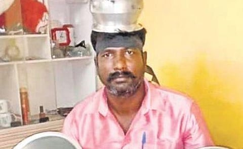 Cab drivers hold up empty vessels to protest dire circumstances | EXPRESS