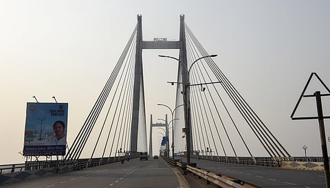 Kolkata Bridge over Hooghly river wears a deserted look during the nationwide lockdown imposed in the wake of coronavirus pandemic in Kolkata Friday April 3 2020. (Photo | PTI)
