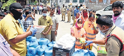 Telangana Sikh Society and Gurdwara Committees are also offering langars | EXPRESS