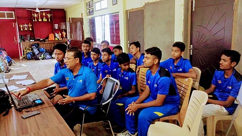 A group of trainees at the online classes