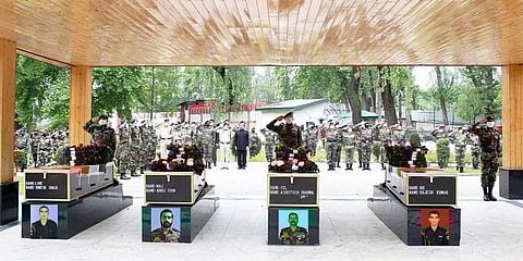 : Indian Army holds wreath-laying ceremony of Colonel Ashutosh Sharma, Major Anuj Sood, Naik Rajesh Kumar and Lance Naik Dinesh Singh who lost their lives in the Handwara encounter on May 2nd. (FIle photo| ANI)