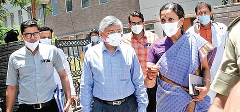 AIIMS Director Dr Randeep Guleria (C) and Dr Manish Sureja in Ahmedabad. (Photo| PTI)