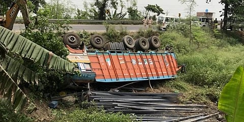The overturned truck at the accident spot. (Photo | EPS)