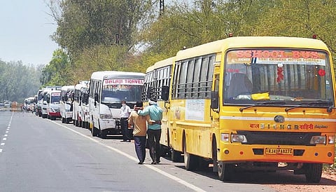 Buses arranged by Congress for migrants at Agra-Bharatpur border on Wednesday.  (Photo| PTI)