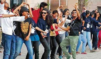 Students can apply to private varsities in Telangana this year itself