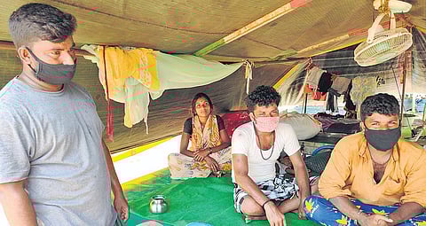 or the past 80 days, 16 members of three families running a travelling funfair are stranded in Adoor in Delampady panchayat of Kasaragod. But they feel cared for in Adoor and feel it is risky to go home in Solapur in Maharashtra.