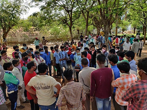 Distress continues at Medchal as nearly 700-1000 migrant workers reach the transit point hoping for some transport to go back to their native villages as shraamik train services have stopped for more than 4 days in Telangana after the 40 train batch on 23