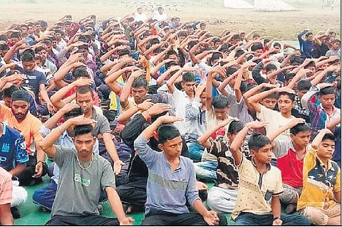 A Sahaja Yoga meditation session in progress