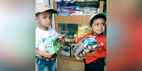 Usma Malike (L) and Abdul Rasool