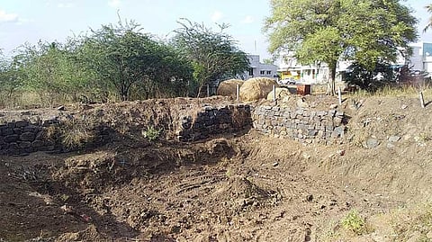 Bund of Ranjankudi fort pond damaged during desilting work?