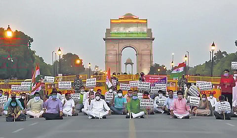 BJP president Adesh Kumar Gupta along with party members during a candle light march at India Gate to pay tribute to the soldiers who were killed in Ladakh’s Galwan Valley. (Photo | Anil Shakya, EPS)