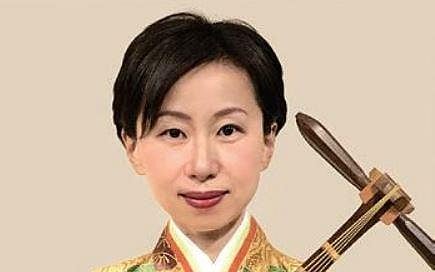 Tunes beyond borders